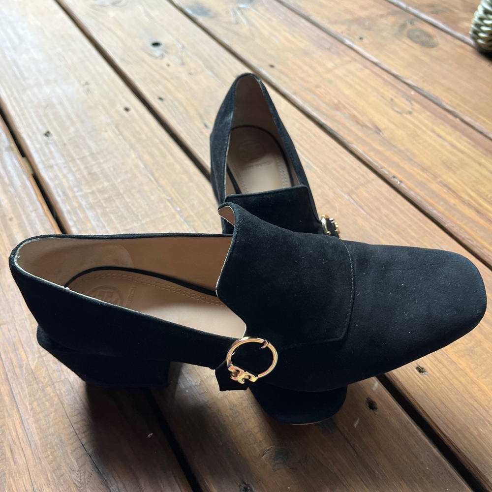 Tory Burch Tess Black Suede Square Heel Shoe Pump Excellent Condition size 9 med